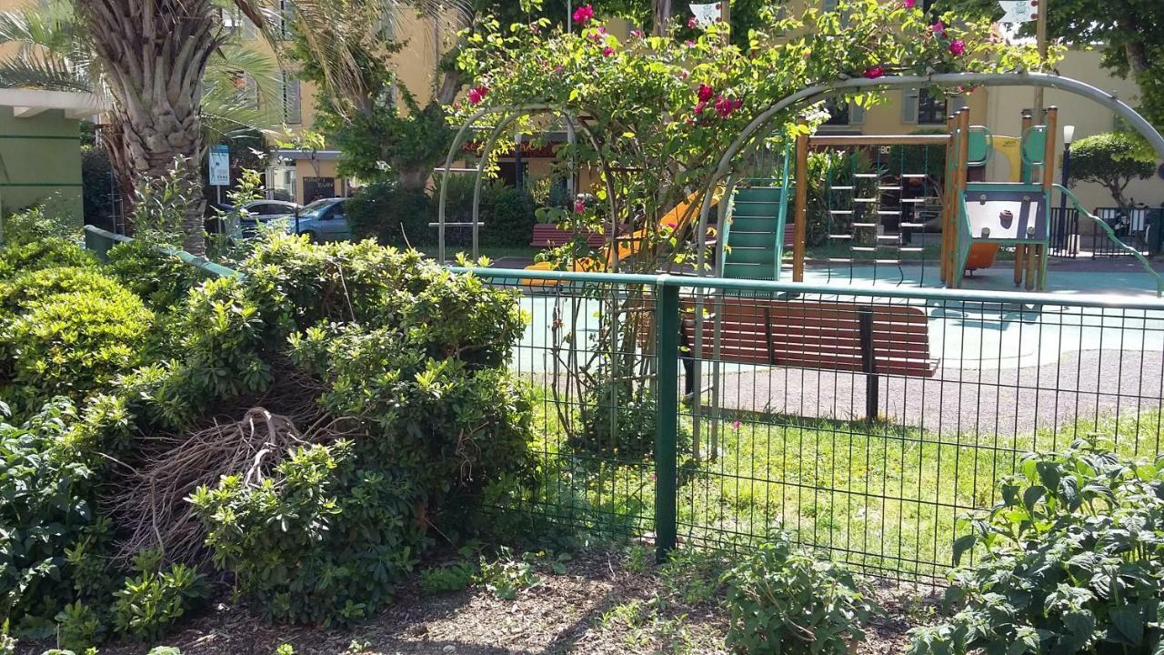 דירות ז'ואן-לה-פינס Jardins Du Pont Du Lys מראה חיצוני תמונה